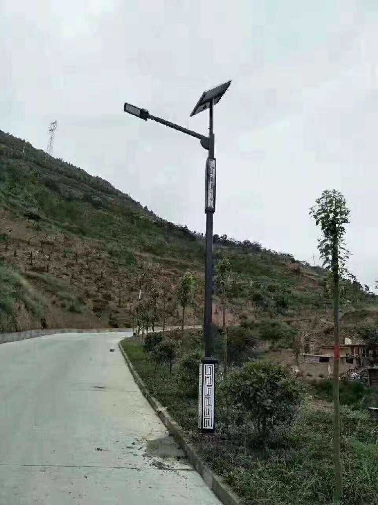 红花岗区仿古太阳能路灯